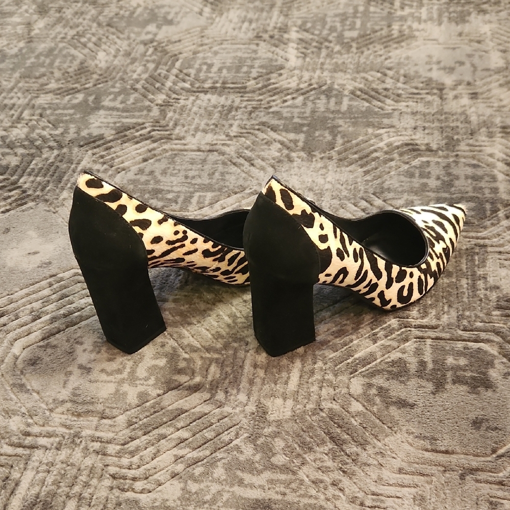 Elegant Animal Print Block Heels - Picture 16 of 17